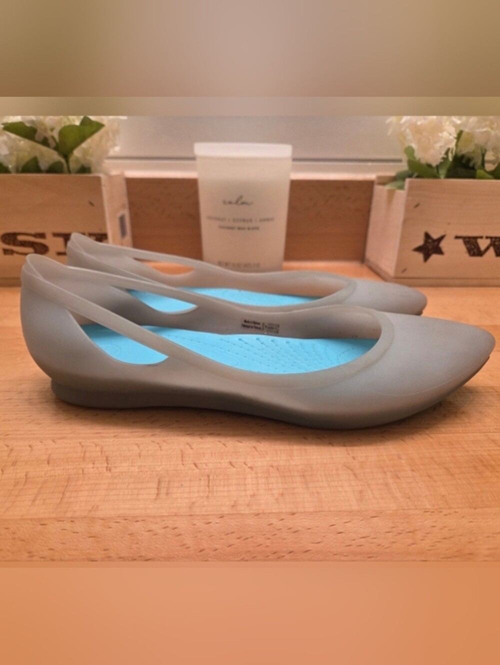 Crocs Rio Translucent Gray Pointed Toe Ballet Flats Jelly Shoes Women's Size 8
